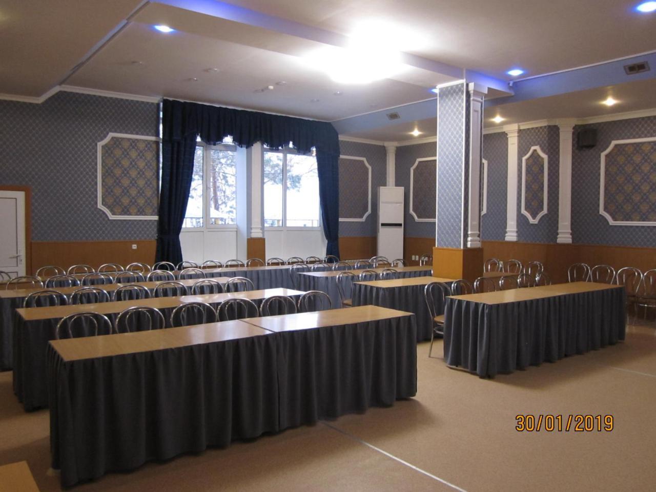Aktobe Hotel Exterior photo