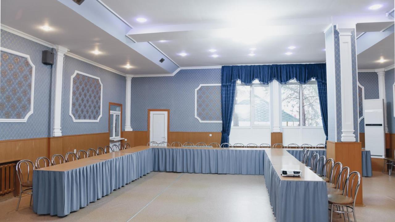 Aktobe Hotel Exterior photo