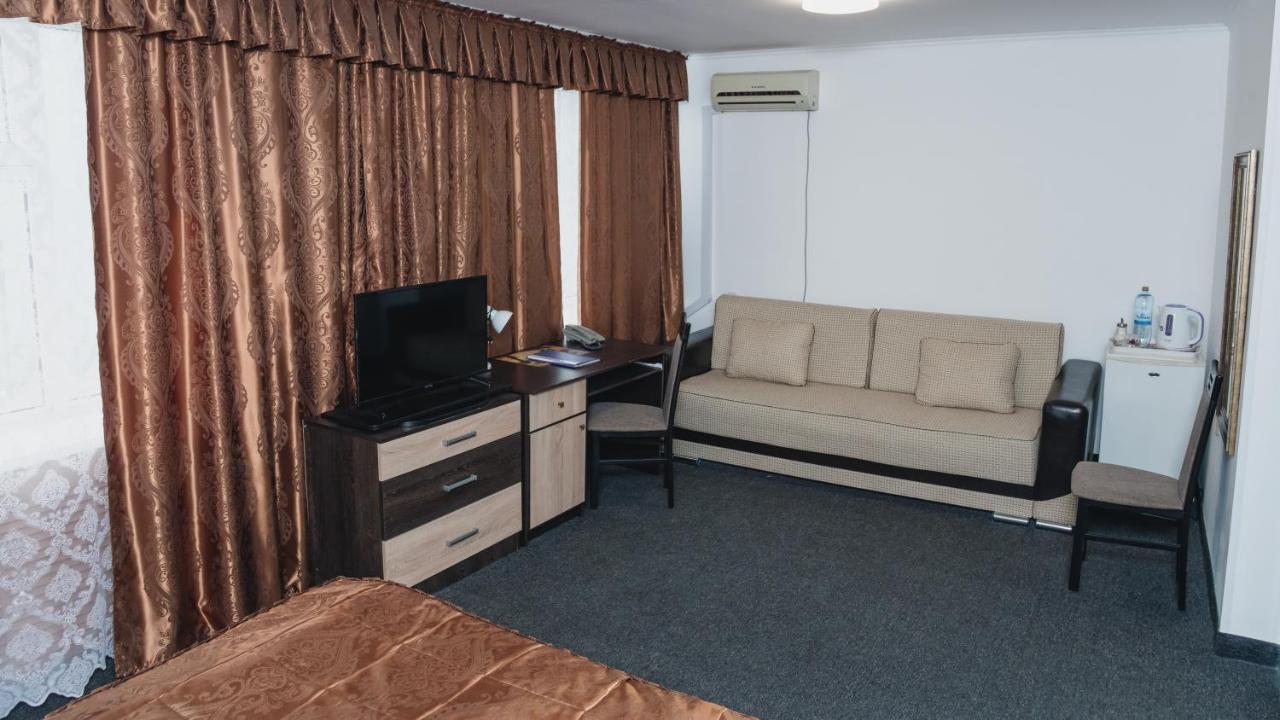 Aktobe Hotel Exterior photo